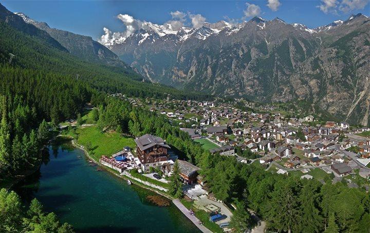 Hotel Pension Aaron Am See à Grächen Extérieur photo